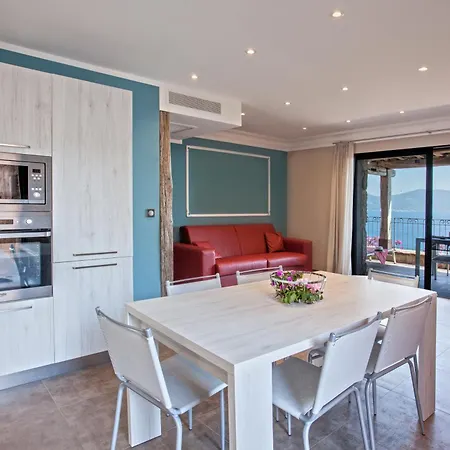 Domaine Arcobiato Villa