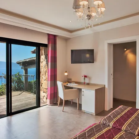 Domaine Arcobiato Villa *