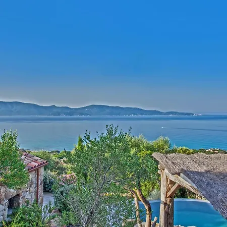 Domaine Arcobiato Villa