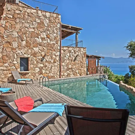 Domaine Arcobiato Villa *