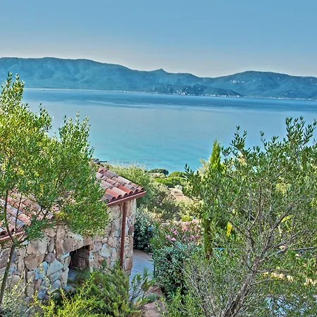 فيلة Domaine Arcobiato *