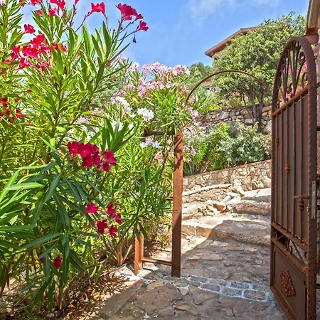 Domaine Arcobiato Villa *