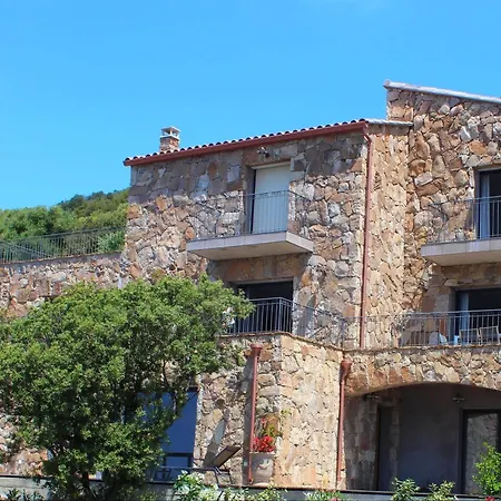 Domaine Arcobiato Villa *