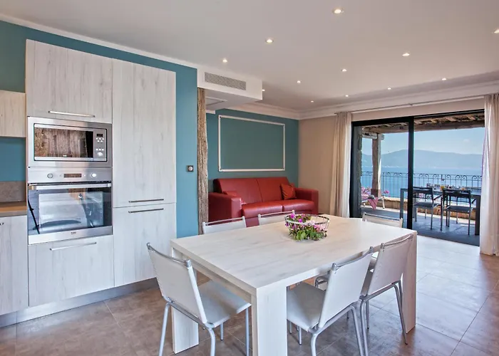 Domaine Arcobiato Villa