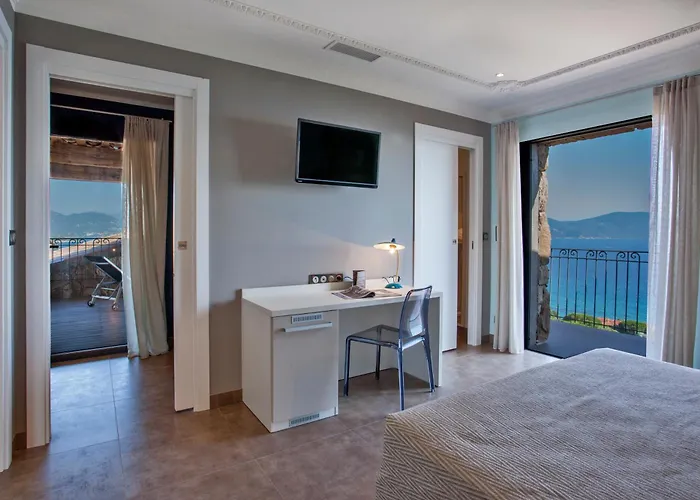 Domaine Arcobiato Villa *