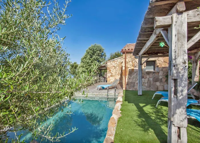 Villa Domaine Arcobiato Olmeto (Corsica)